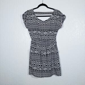 Lush Black & White Aztec Print Blouson Dress‎ Size Small